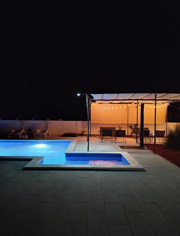 Apartamento Summer House Nina Pavicini Exterior foto