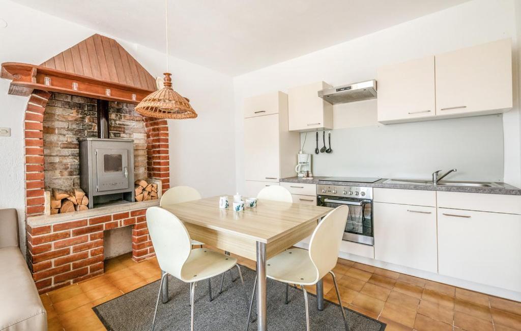 Apartamento Summer House Nina Pavicini Exterior foto
